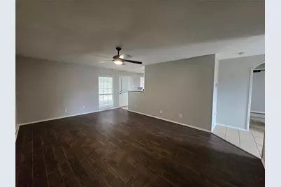 110 Yorkshire Street, Cedar Hill, TX 75104 - Photo 3