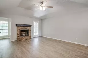 5909 Kesler Dr, Arlington, TX 76017 - Photo 5