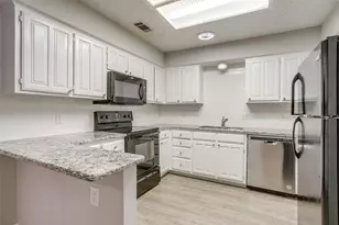 5909 Kesler Dr, Arlington, TX 76017 - Photo 9