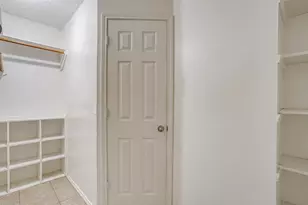 5909 Kesler Dr, Arlington, TX 76017 - Photo 19