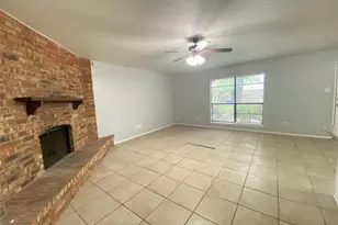 7139 Nutmeg Ln, Dallas, TX 75249 - Photo 3
