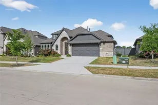 7213 Cherry Blossom Ln, Little Elm, TX 76227 - Photo 3