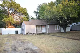 1802 Cottonwood Rd, Carrollton, TX 75006 - Photo 1
