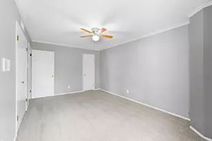 404 Hollyhill Ln, Denton, TX 76205 - Photo 19