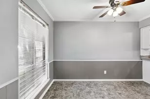 404 Hollyhill Ln, Denton, TX 76205 - Photo 5
