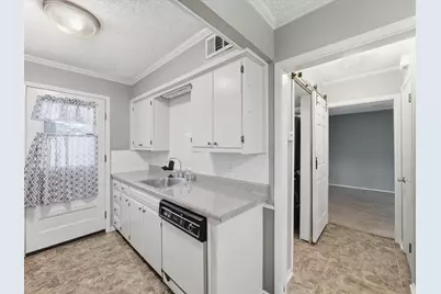 404 Hollyhill Lane #404, Denton, TX 76205 - Photo 9