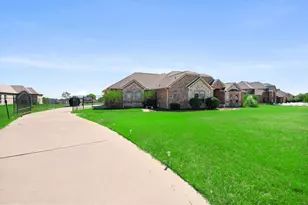 7168 Granville Dr, Mansfield, TX 76063 - Photo 33