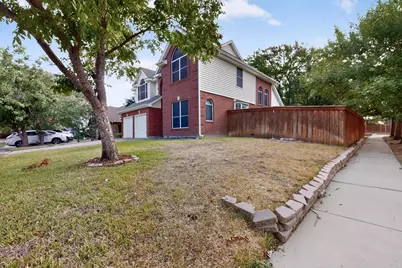 2600 Juniper Drive, Euless, TX 76039 - Photo 3