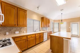 922 Creekbend Dr, Keller, TX 76248 - Photo 11
