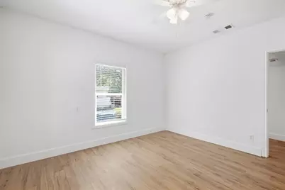 2222 W Bond Street, Denison, TX 75020 - Photo 7