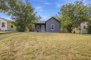 2222 W Bond St, Denison, TX 75020 - Photo 1