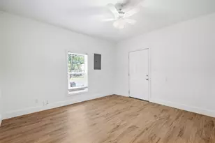 2222 W Bond St, Denison, TX 75020 - Photo 13