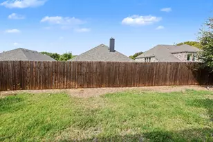 204 Lake Cove Dr, Little Elm, TX 75068 - Photo 15