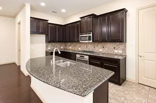 219 Carrington Ln, Lewisville, TX 75067 - Photo 9