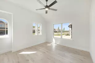 409 Chestnut Ln, Glenn Heights, TX 75154 - Photo 7