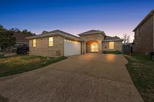 3807 Winding Rd, Arlington, TX 76016 - Photo 1