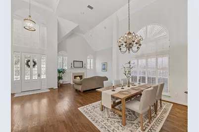8640 Breakers Point, Dallas, TX 75243 - Photo 3