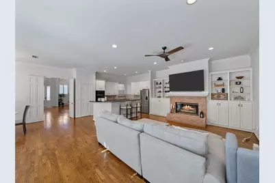 8640 Breakers Point, Dallas, TX 75243 - Photo 17