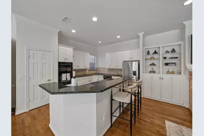 8640 Breakers Point, Dallas, TX 75243 - Photo 13