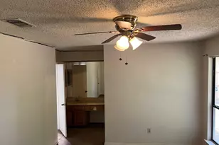 5014 Osage Dr, Arlington, TX 76018 - Photo 11