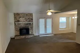 5014 Osage Dr, Arlington, TX 76018 - Photo 3