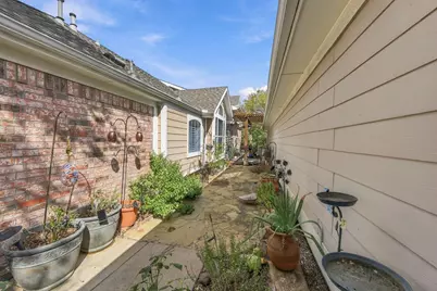 6033 Roaring Springs Drive, North Richland Hills, TX 76180 - Photo 21
