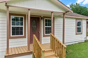 109 W Sedberry St, Jefferson, TX 75657 - Photo 1