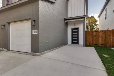 1632 Bessie Street, Fort Worth, TX 76104 - Photo 3