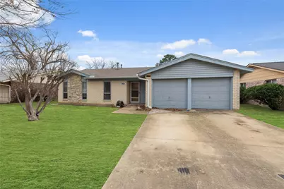 3826 Pendleton Court, Irving, TX 75062 - Photo 1