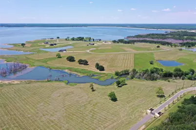 300 Shores Drive, Honey Grove, TX 75446 - Photo 9