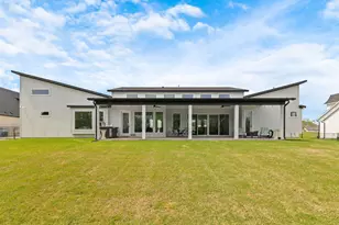 313 Ryker Ln, Gunter, TX 75058 - Photo 33