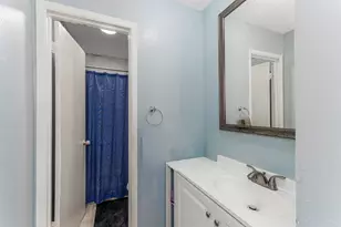 1402 S Carrier Pkwy, Grand Prairie, TX 75051 - Photo 13