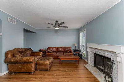1402 S Carrier Parkway #309, Grand Prairie, TX 75051 - Photo 3