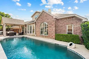 916 Water Oak Dr, Grapevine, TX 76051 - Photo 3