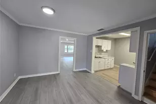 314 W Clarendon Dr, Dallas, TX 75208 - Photo 3