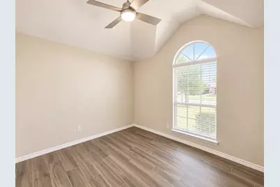 11701 Amber Valley Drive, Frisco, TX 75035 - Photo 13
