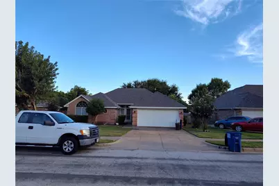 121 Canterbury Street, Euless, TX 76039 - Photo 1