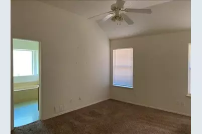 121 Canterbury Street, Euless, TX 76039 - Photo 11