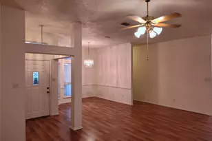 121 Canterbury St, Euless, TX 76039 - Photo 5