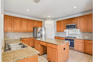 6006 Shadywood Ln, Garland, TX 75043 - Photo 11