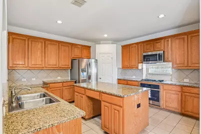 6006 Shadywood Lane, Garland, TX 75043 - Photo 11