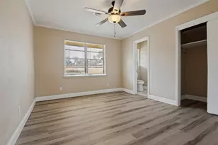 325 Crescent Dr, Grand Prairie, TX 75050 - Photo 15