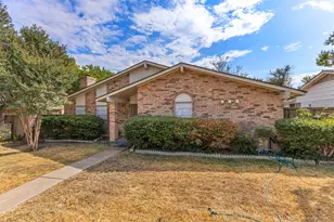 2418 Village Green Dr, Garland, TX 75044 - Photo 3