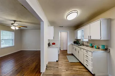 4413 Vermont Avenue #A, Fort Worth, TX 76115 - Photo 7