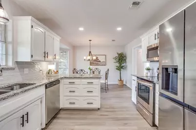 615 Rosewood Place, Joshua, TX 76058 - Photo 13