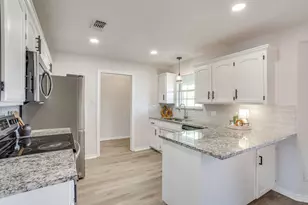 615 Rosewood Pl, Joshua, TX 76058 - Photo 11