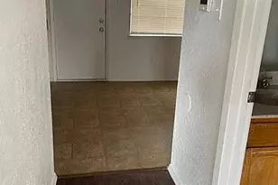 3072 W Sycamore Cir, Euless, TX 76040 - Photo 5