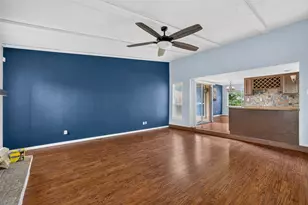 3812 Walnut Dr, Bedford, TX 76021 - Photo 5