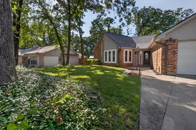 404 Greenleaf Drive, Azle, TX 76020 - Photo 3
