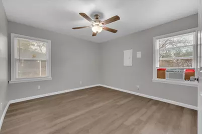 5528 Rickenbacker Place, Fort Worth, TX 76112 - Photo 21